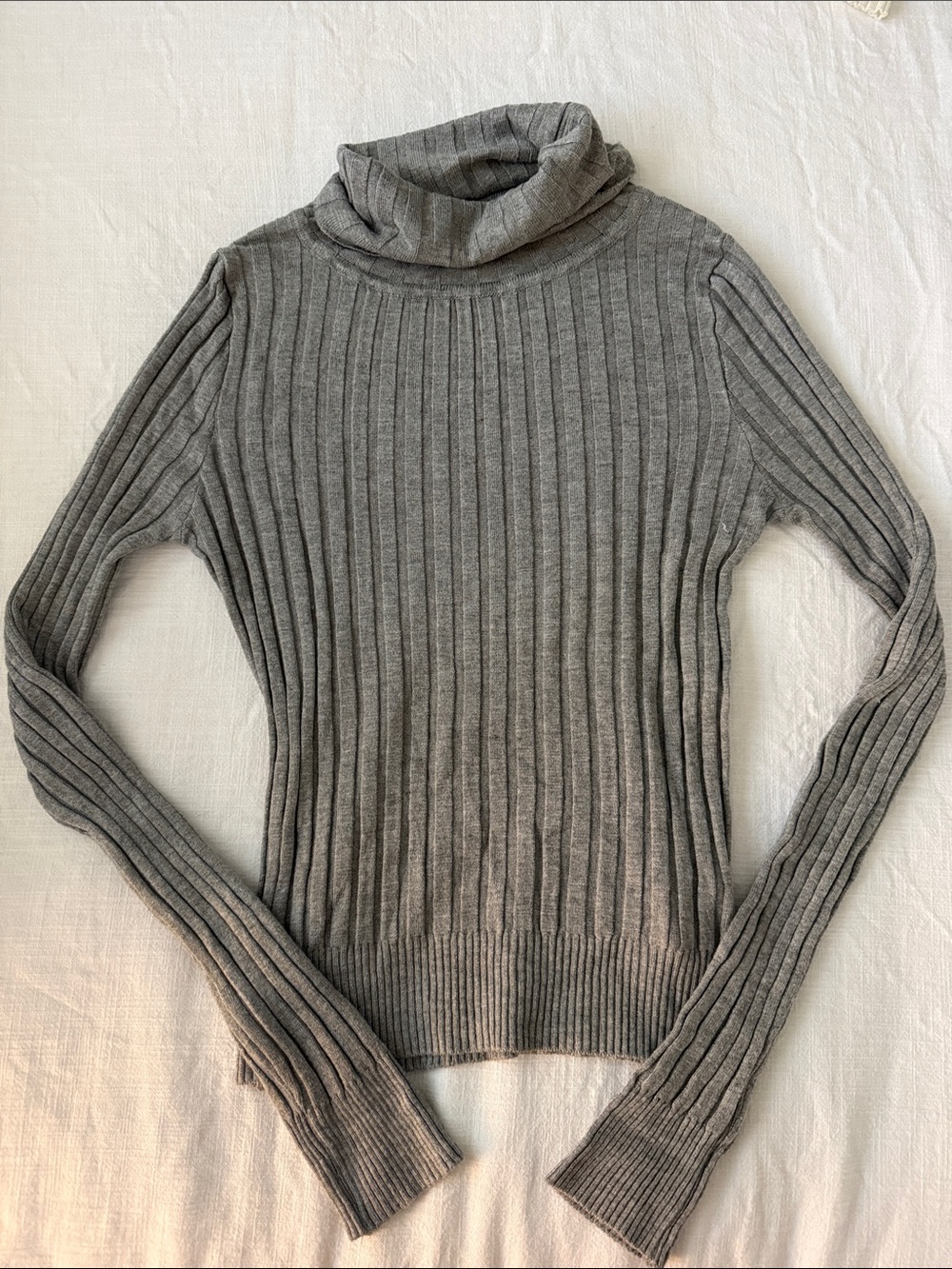 Forever 21 Gray Ribbed Turtleneck Sweater